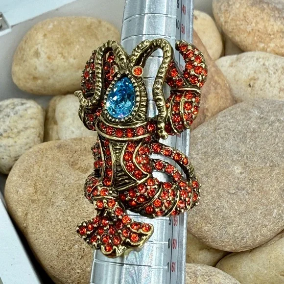 Authentic Heidi Daus “Lobster Tales” Crystal Lobster Ring – Size 8 Swarovski EUC - Picture 17 of 17